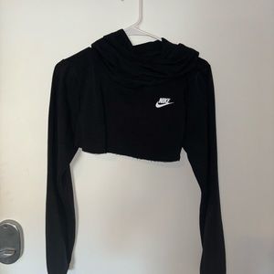 Cropped Nike Hoodie